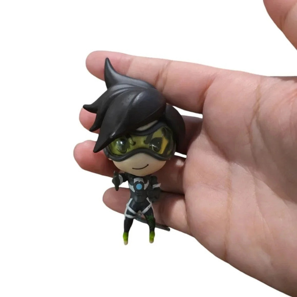 Overwatch Mini Tracer Figurine - Picture 1 of 3